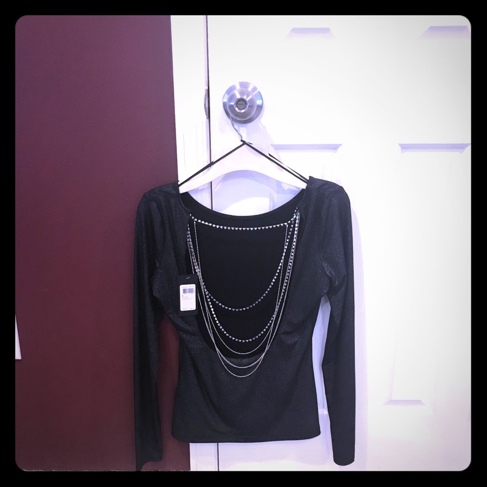 ⭐️Sexy GUESS open back top ~ Brand new with tags⭐️ - Picture 5 of 10